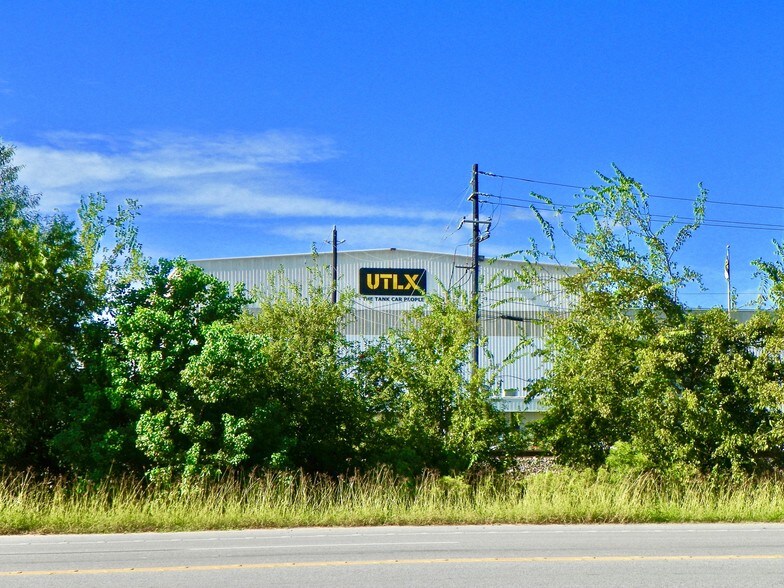 More Photos Of 16570 Beaumont Hwy, Houston Land For Lease