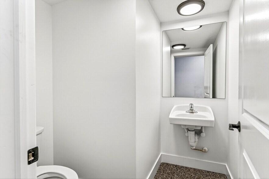 More Photos Of 1453 20th St, Vero Beach Restaurant For Lease