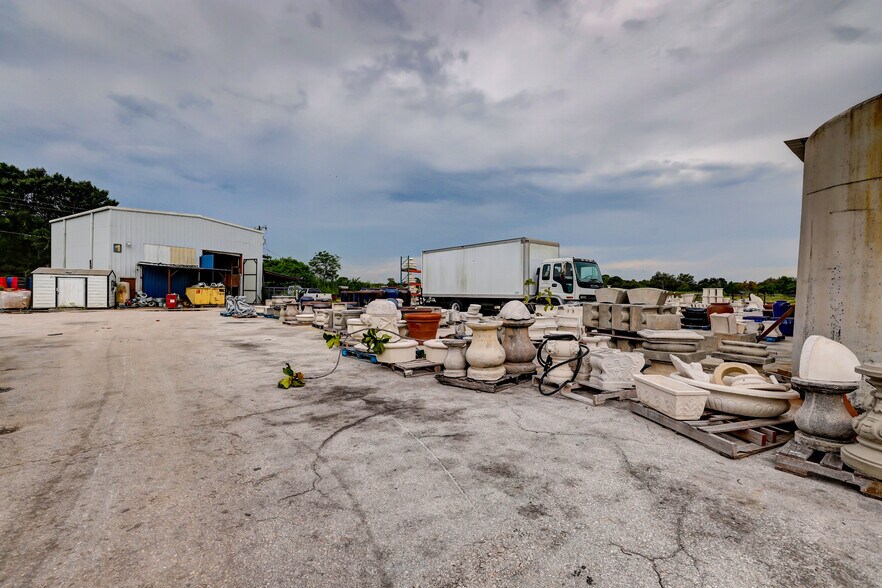 More Photos Of 17250 SW Railroad Ave, Indiantown Manufacturing For Sale