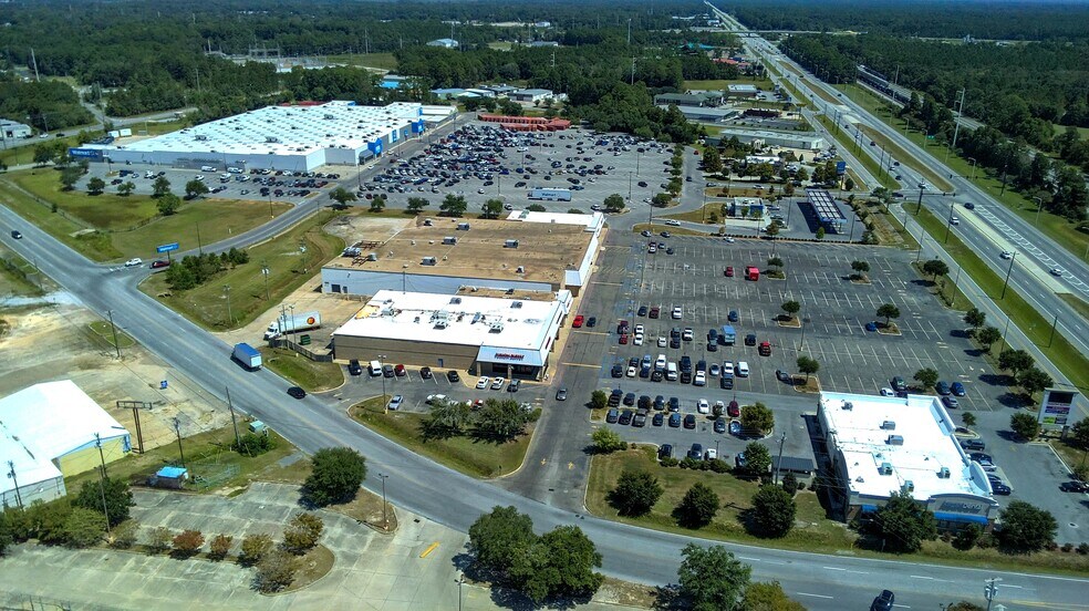 More Photos Of 3943 Highway 90, Pascagoula General Retail For Sale