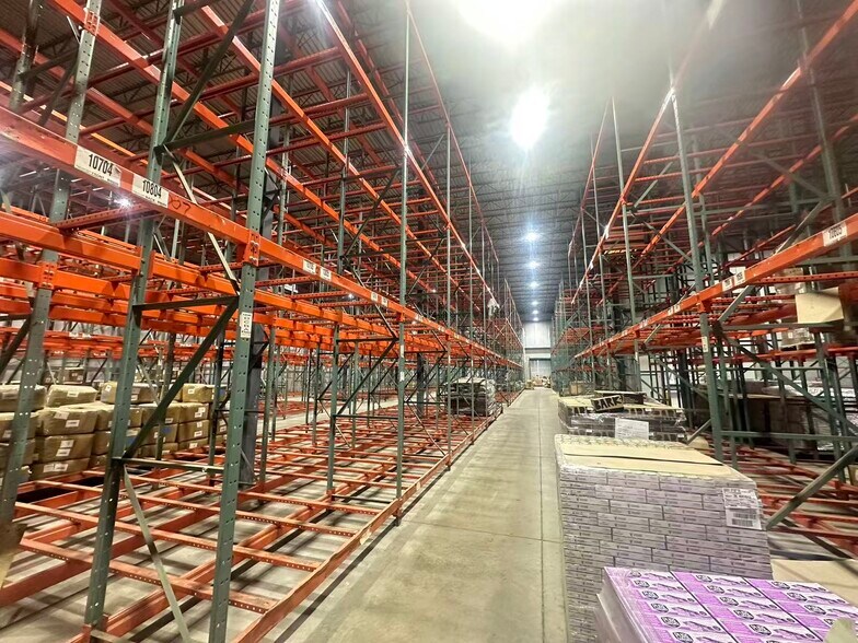 More Photos Of 17655 Cumberland Rd, Noblesville Warehouse For Lease