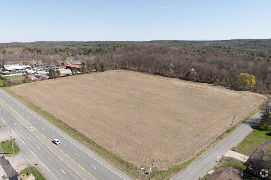 More Photos Of 2169 River Rd, Coeymans Unknown For Lease