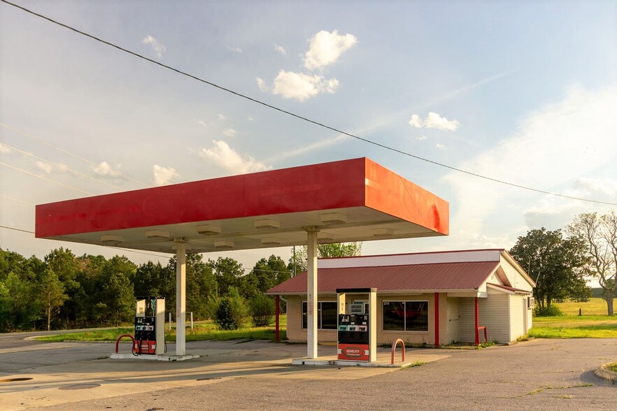 Primary Photo Of 2210 N US 1 Hwy, Marston Service Station For Lease