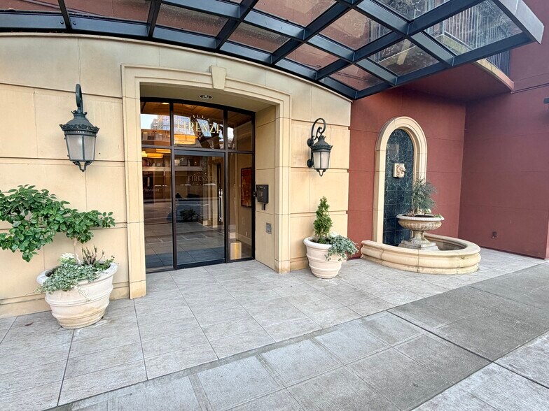 More Photos Of 1106 108th Ave NE, Bellevue Apartments For Sale