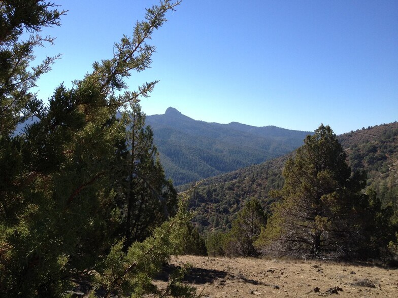 More Photos Of 0 East Rd, Fort Jones Land For Sale