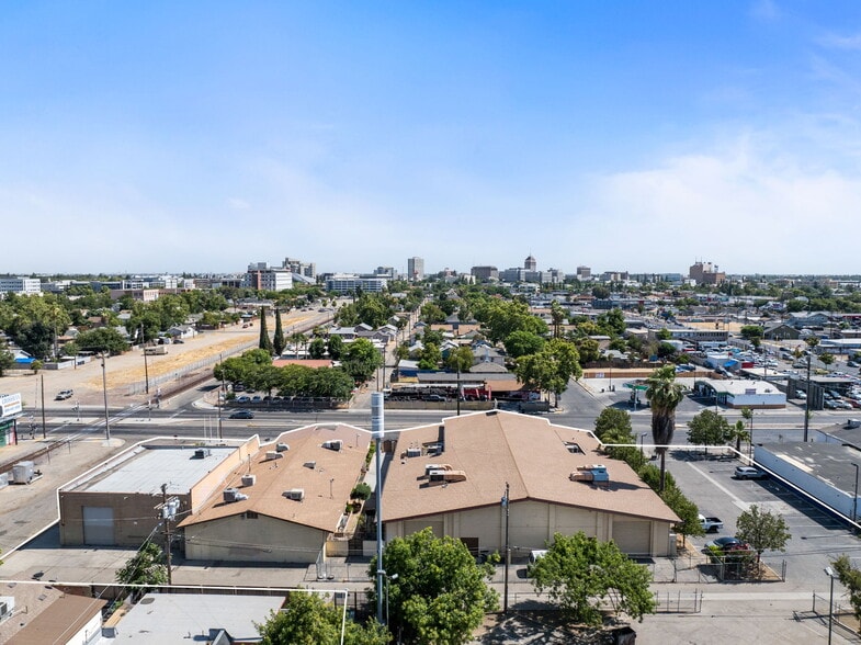 More Photos Of 1921 E Belmont Ave, Fresno Lodge Meeting Hall For Sale