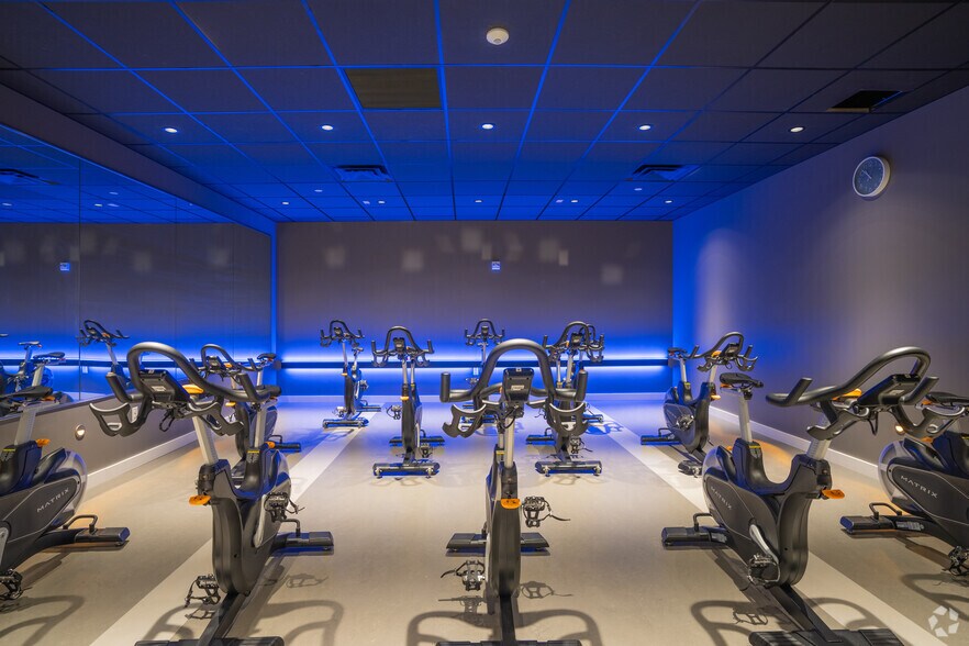 More Photos Of 1150 Sanctuary Pky, Alpharetta Unknown For Lease