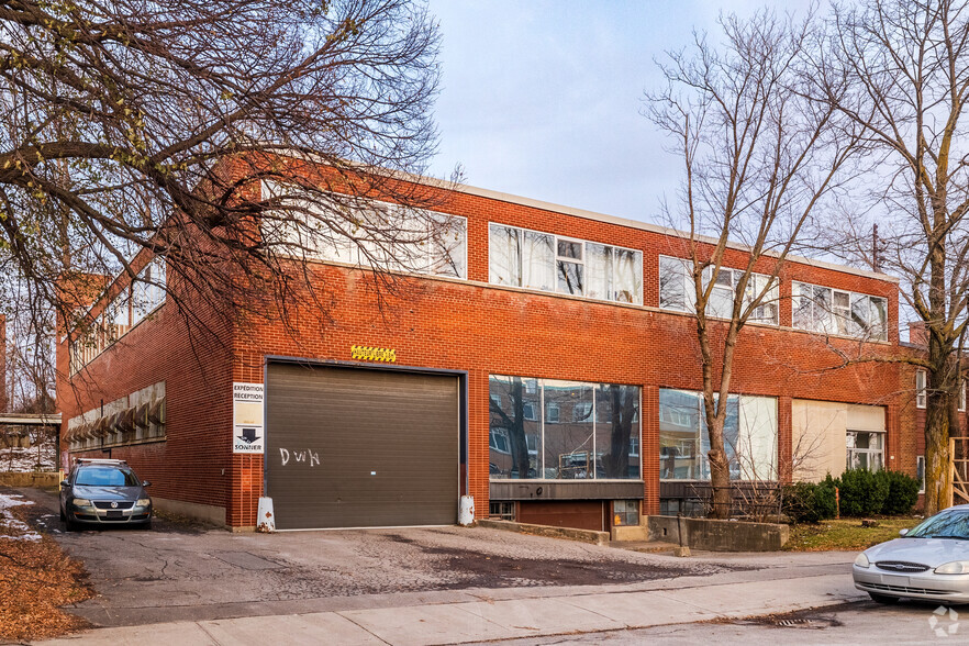 Primary Photo Of 2165 Av Madison, Montréal Office For Lease