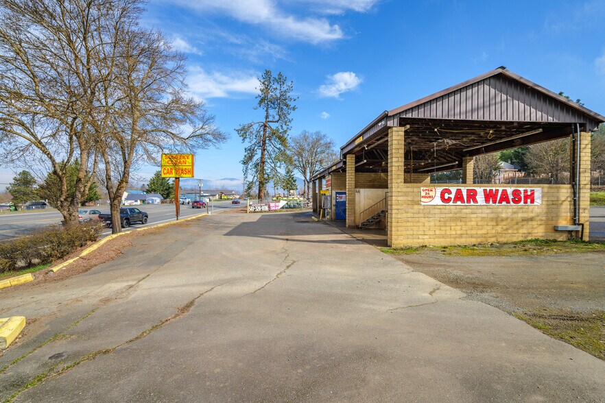 More Photos Of 2521 Williams Hwy, Grants Pass Carwash For Sale