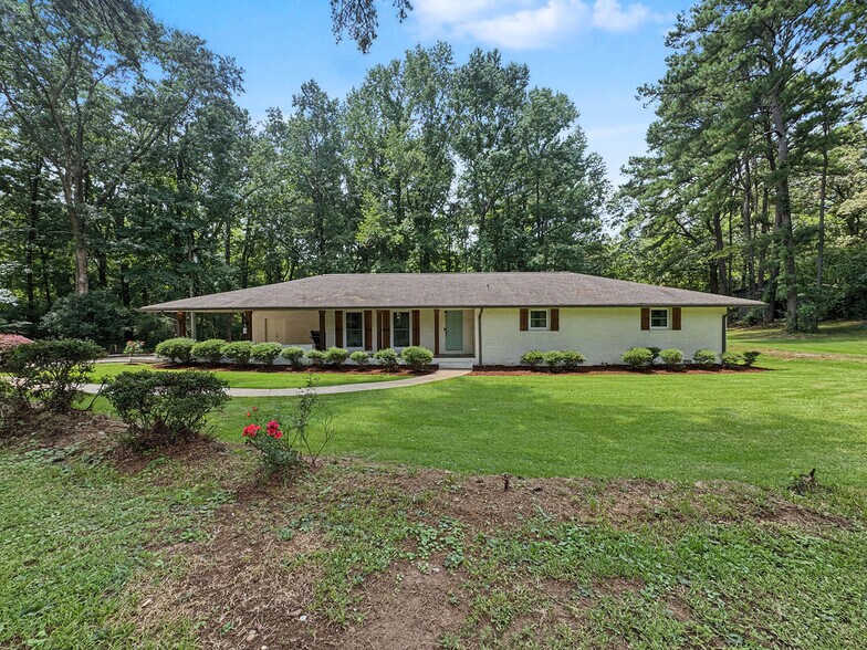 Primary Photo Of 5602 Highway 69 N, Northport Flex For Sale