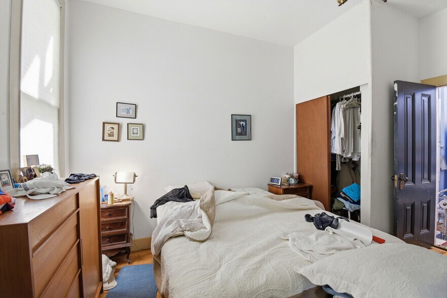 More Photos Of 931 Chestnut St, Alameda Multifamily For Sale
