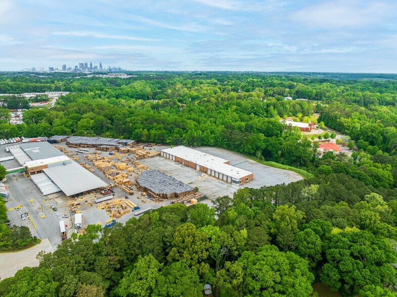 More Photos Of 2300 Jonesboro Rd SE, Atlanta Truck Terminal For Lease
