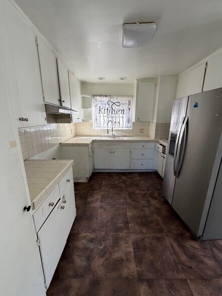 More Photos Of , Los Angeles Unknown For Sale