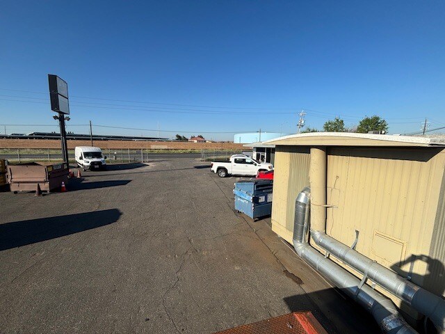 More Photos Of 1813 Moffat Blvd, Manteca Warehouse For Lease