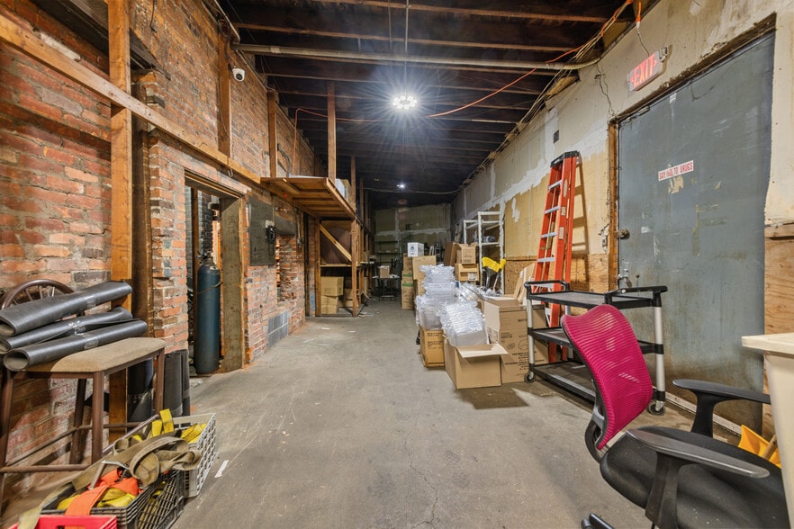 More Photos Of 2211 Gratiot Ave, Detroit Office For Sale