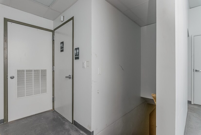 More Photos Of 1110 E Main St, Stamford Storefront Retail Office For Sale