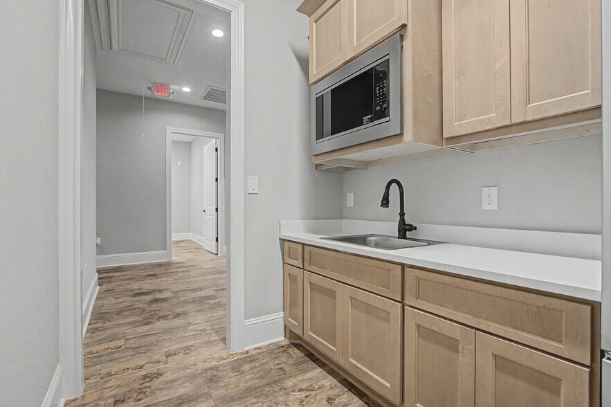 More Photos Of 31368 Nichols Sawmill Rd, Magnolia Unknown For Lease