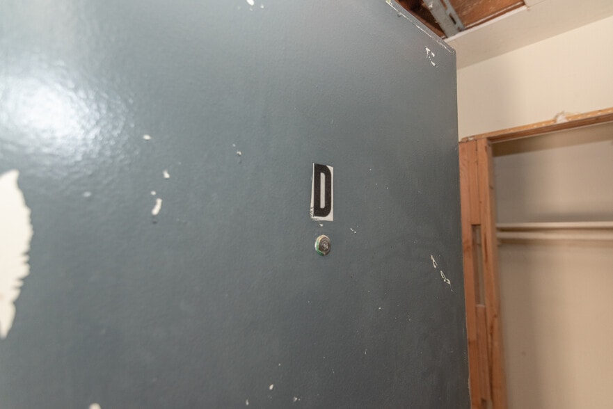 More Photos Of 4907-4921 Frederick Ave, Baltimore Apartments For Sale