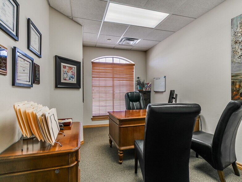More Photos Of 2326-2350 N Interstate Dr, Norman Office For Sale