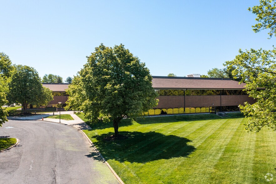 More Photos Of 1 Progress Dr, Horsham Township Office For Lease