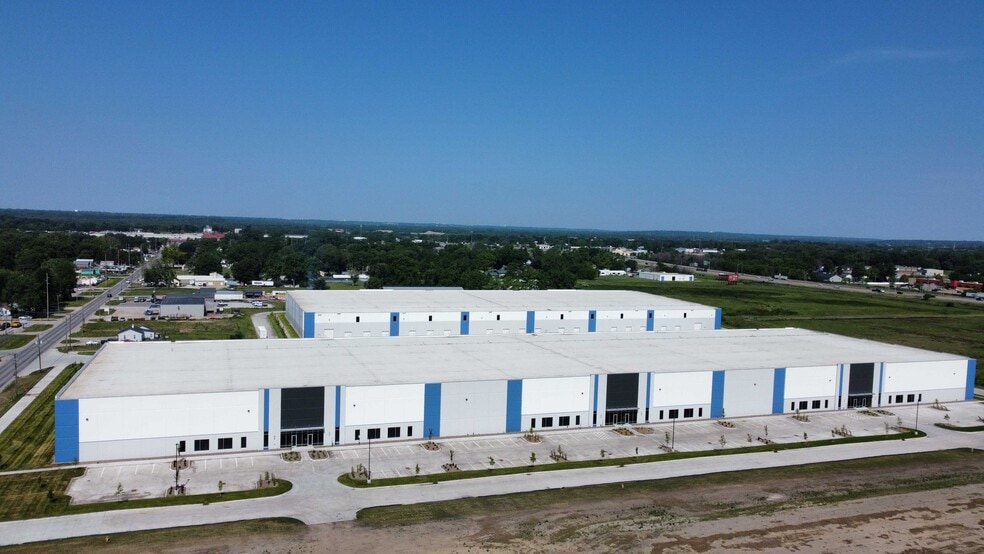 More Photos Of 900 E Broadway Ave, Des Moines Unknown For Lease