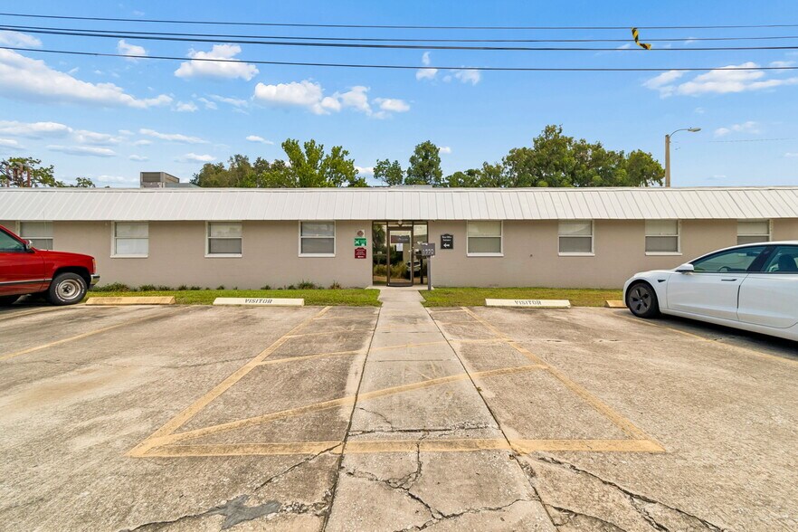 More Photos Of 1760-1770 Calumet St, Clearwater Warehouse For Lease