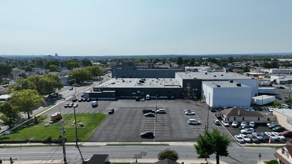 More Photos Of 1727-1801 Union Blvd, Allentown Warehouse For Lease
