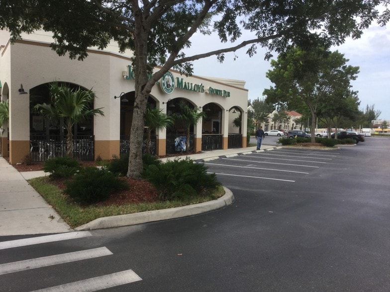 More Photos Of 10341-10351 Bonita Beach Rd SE, Bonita Springs General Retail For Lease