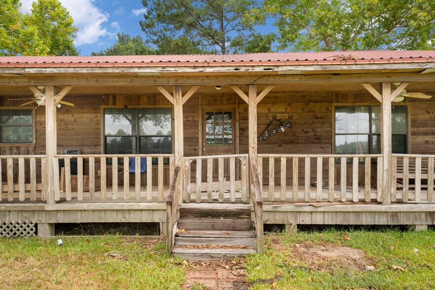 More Photos Of 14630 Hwy 105, Cleveland Land For Sale