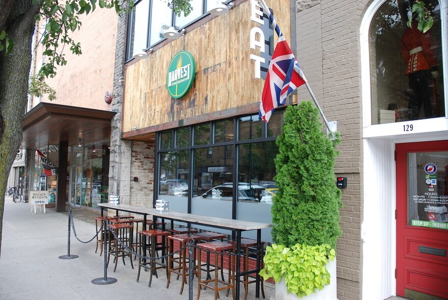 More Photos Of 127 S Union St, Traverse City Restaurant For Sale