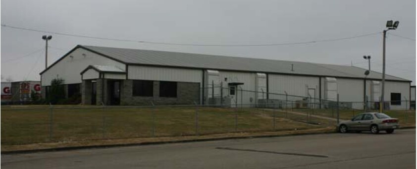 More Photos Of 165 Old Salem Rd, Martin Distribution For Lease