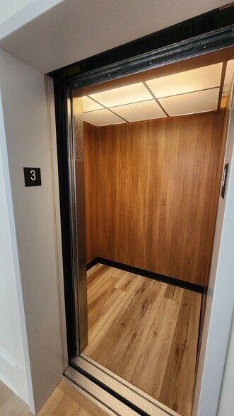 More Photos Of 1074 Ponce De Leon Ave, Atlanta Office For Sale