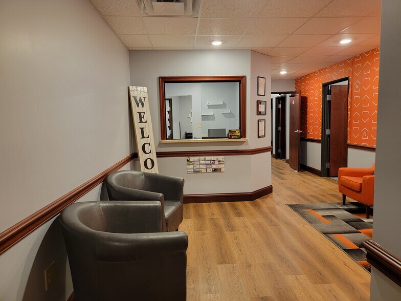 More Photos Of 1225 Woodlawn Ave, Cambridge Office For Lease