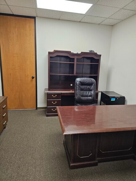 More Photos Of 150 Industrial Ave, Azle Bank For Lease