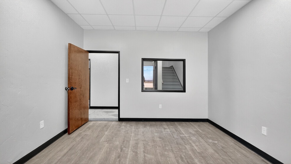 More Photos Of 16510 W Basin St, Odessa Warehouse For Sale