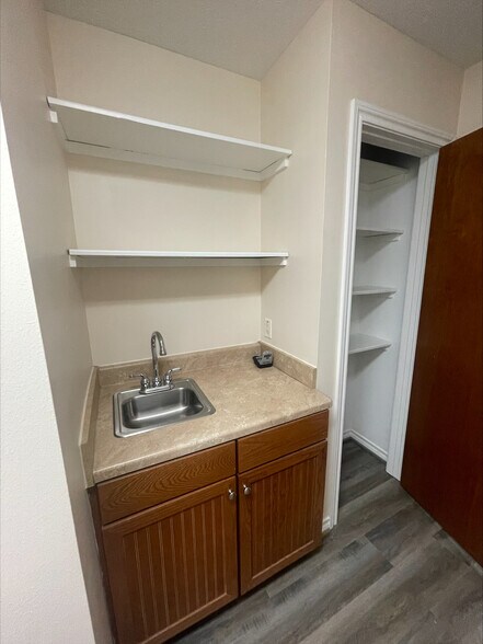 More Photos Of 17006 Seven Pines Dr, Spring Unknown For Lease