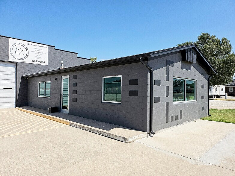 More Photos Of 1060 W Kansas Ave, Mcpherson Freestanding For Sale