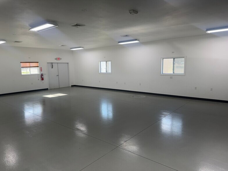 More Photos Of 3978 State Road 21, Oshkosh General Retail For Lease