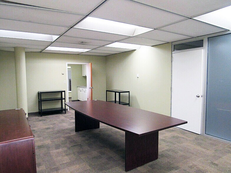 More Photos Of 1300 Market St, Lemoyne Office For Sale