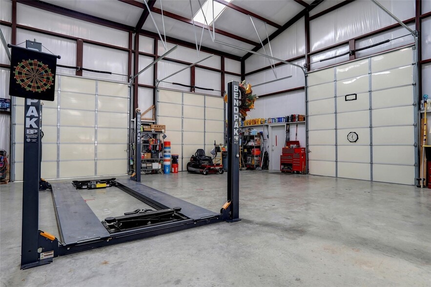 More Photos Of 625 Simpson Rd, Princeton Warehouse For Sale