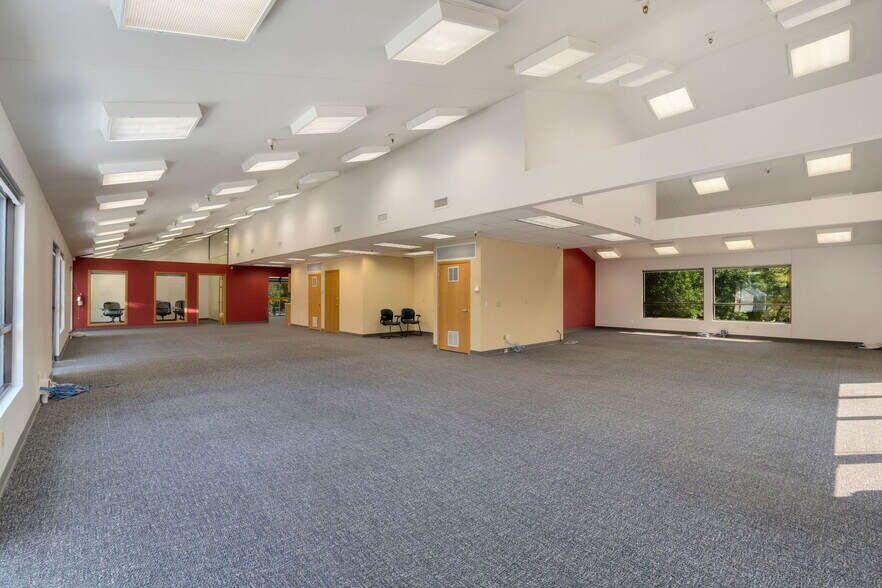 More Photos Of 724 Whalers Way, Fort Collins Office For Lease