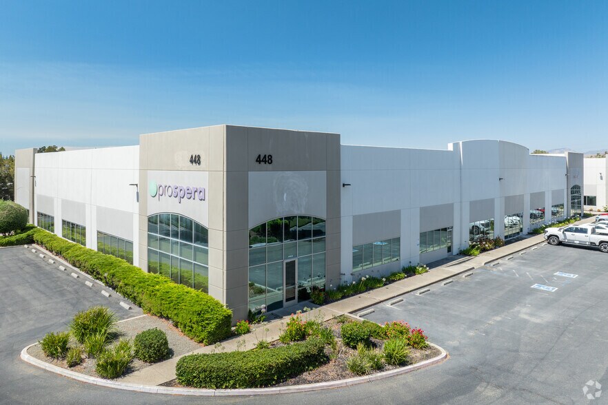 More Photos Of 444-490 Commerce Way, Livermore Warehouse For Sale