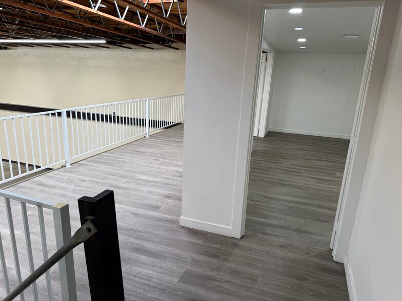 More Photos Of 3814 W 139th St, Hawthorne Warehouse For Lease