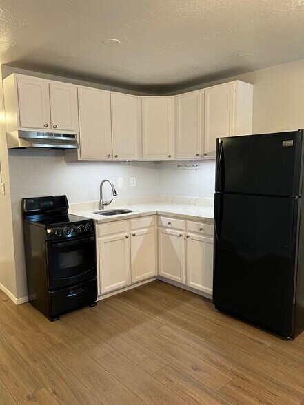 More Photos Of 1001 N 9th St, Phoenix Apartments For Sale