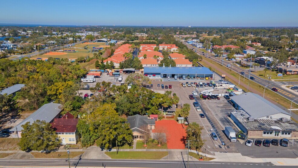 More Photos Of 925 Florida Ave, Palm Harbor Office Residential For Sale