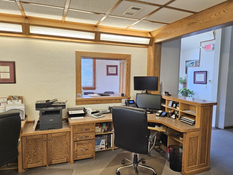 More Photos Of 662 New Castle Rd, Butler Office For Sale