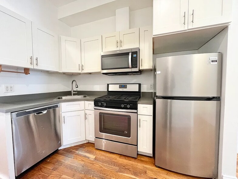 More Photos Of 293 Wyckoff Ave, Brooklyn Apartments For Sale