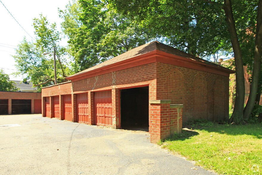 More Photos Of 2360 Noble Rd, Cleveland Heights Apartments For Sale