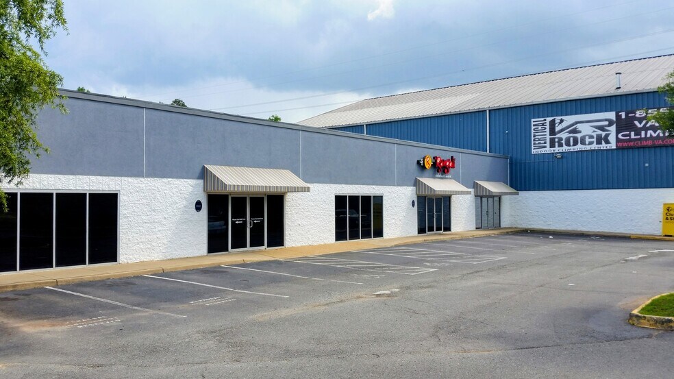 More Photos Of 10217-10225 Nokesville Rd, Manassas Restaurant For Lease