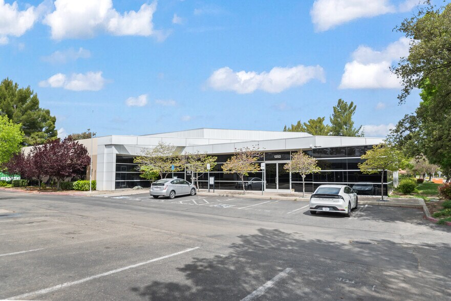 More Photos Of 1252 Quarry Ln, Pleasanton Research And Development For Sale